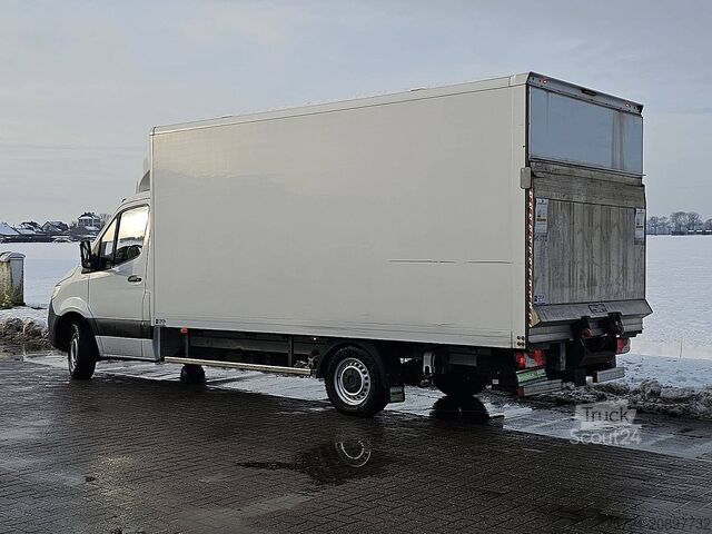 Koffer MERCEDES-BENZ SPRINTER 316 Bakwagen Laadklep!