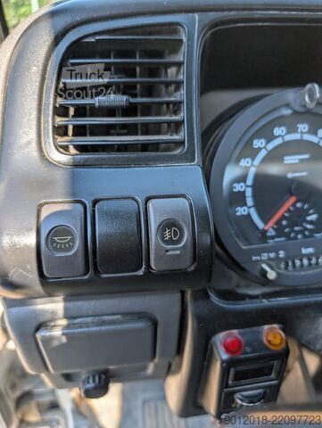 Tristrani prekucnik Isuzu NQR 75