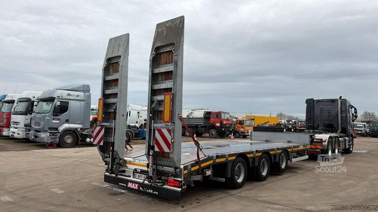 Încărcător redus Max Trailer max 300 (16110 LOAD CAPACITY / NEW CONDITION / ...