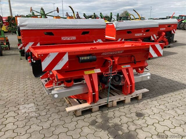 Розкидач добрив MASCHIO Primo M3