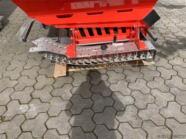 Розкидач добрив MASCHIO Primo M3