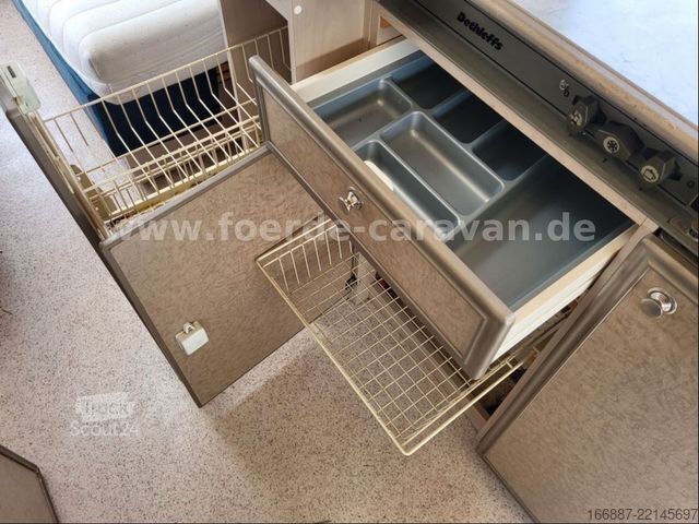 Caravan DETHLEFFS Rondo 500 RM 5 Einzelbetten - Nr. 101  (6)