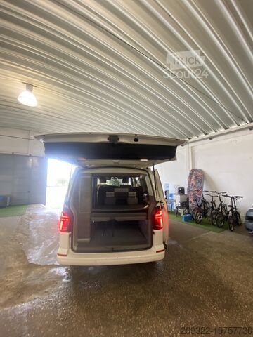 ван VW California Camper | 2 Letti – 4 Posti 