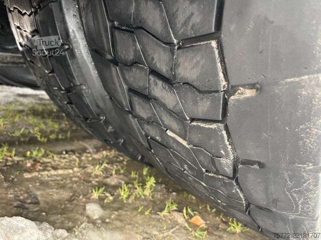 Vakio vetoauto MAN TGX XXL 18.510 4X2 LL SA - NUR 68000km!!!