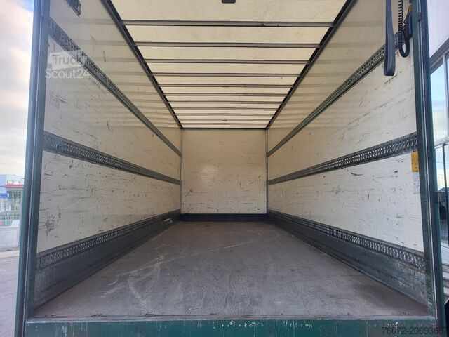 Pakketwagen Volvo FE280