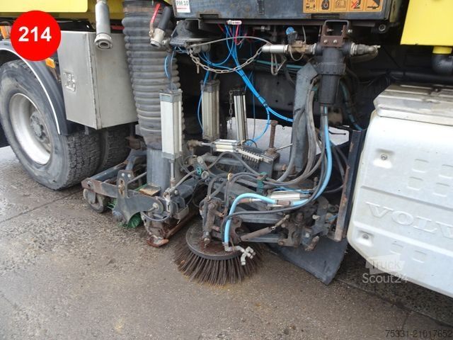 Road sweeper VOLVO FMX 330 JOHNSTON BEAM JB VT801
