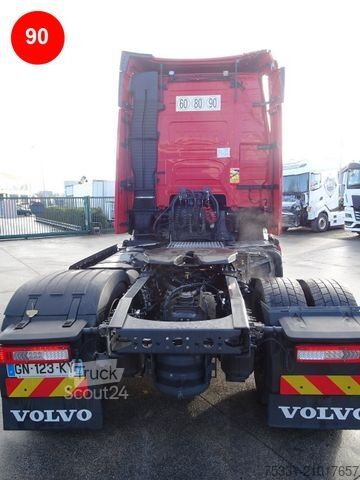 Standaard trekker VOLVO FH 460 GLOBETROTTER