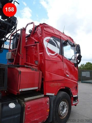 Camion forestier VOLVO FH 16 660 + DOLL M3K-10 36 TON SLEEPER CAB