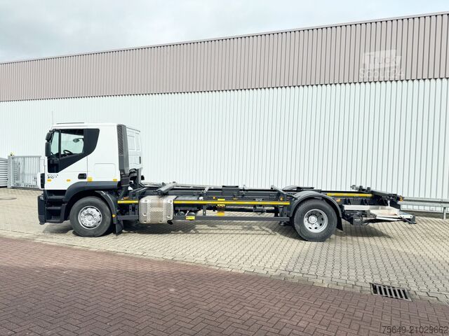 Camion à usage spécial Iveco Stralis AT 190 S31FP-CM 4x2 Stralis AT 190 S31FP-CM 4x2, LBW BÄR, Ex-Bundeswehr