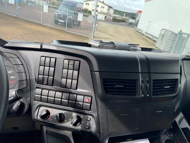 Camion à usage spécial Iveco Stralis AT 190 S31FP-CM 4x2 Stralis AT 190 S31FP-CM 4x2, LBW BÄR, Ex-Bundeswehr