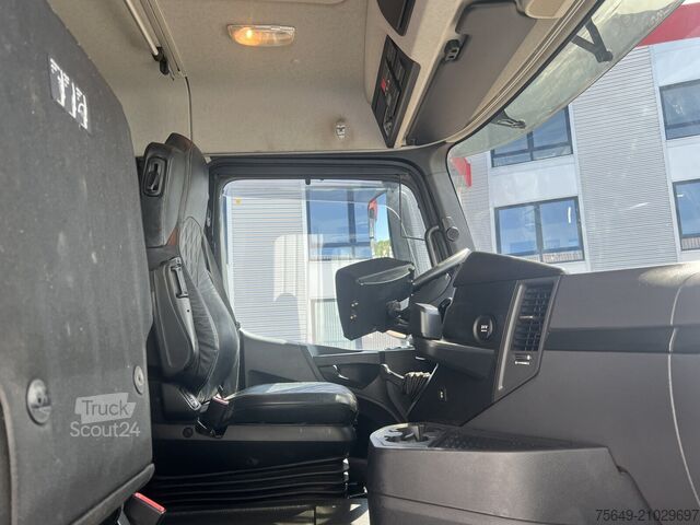 Special purpose truck Mercedes-Benz Arocs 3251 LK 8x4/4 Arocs 3251 LK 8x4/4, Retarder, Stahlmulde ca. 15m³, hydr. Heckklappe