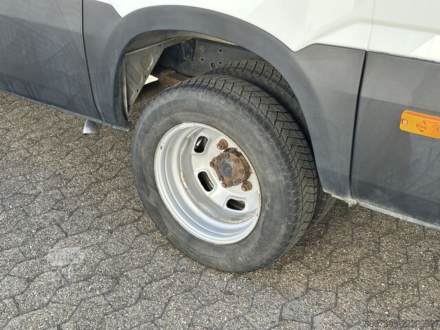 Hög tak skåpbil Iveco Daily 50C17  L4H2   EURO 5   KAMERA   KLIMA