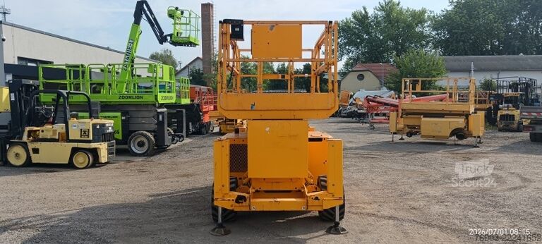 Nacelle à ciseaux Genie GS4069 RT - 14,02 m, 4x4, diesel