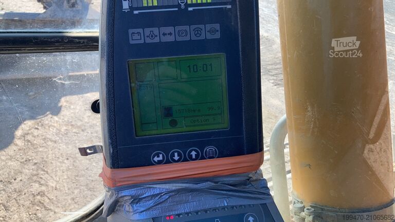 Lánctalpas kotrógép Liebherr R906 LC Litronic with two buckets