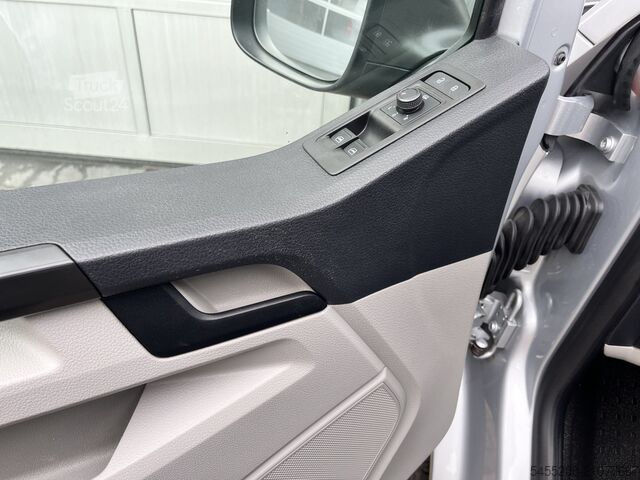 High-roof van Volkswagen Transporter 2.0 TSI L2H1 Benzine / CNG Dubbele ...