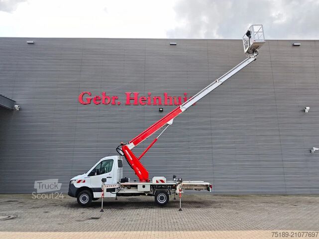 Lifting platform Mercedes-Benz Sprinter 315 CDI Multitel MT 162