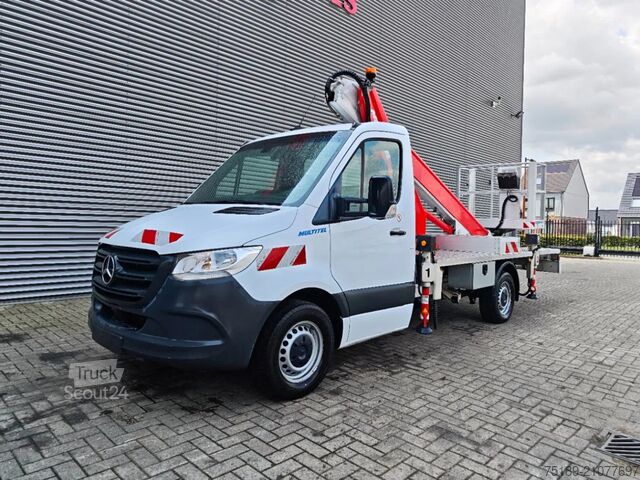 Lifting platform Mercedes-Benz Sprinter 315 CDI Multitel MT 162