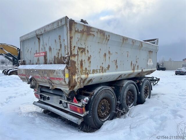 Maur Triple-Axle Trailer Maur Triple-Axle Trailer