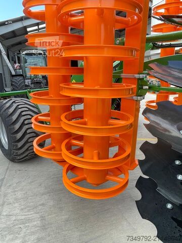 Déchaumeuse à disques Amazone Kompaktscheibenegge Catros XL 5003-2TS