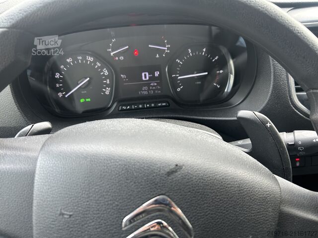 Bestelwagen. 174 pk, automatische transmissie, airco, camera. Citroen Jumpy L2 H1