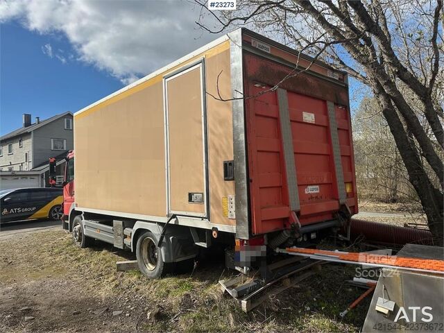  Mercedes-Benz Atego box truck w/ insulated cabinet and interior