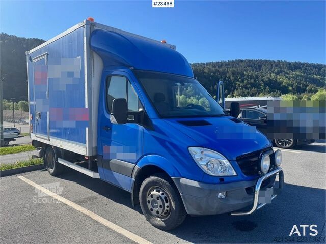  Mercedes-Benz Sprinter 519 Box Van w/Tail Lift – Shelving – 2 Se