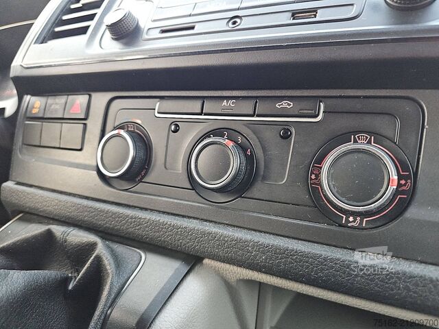 High-roof van VOLKSWAGEN TRANSPORTER 2.0 TDI L1H1 Airco Trekhaak