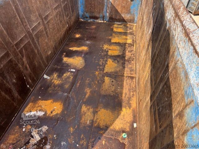 Kontejner s kavljem CONTAINER SCARRABILE USATO A CIELO APERTO CON GRU