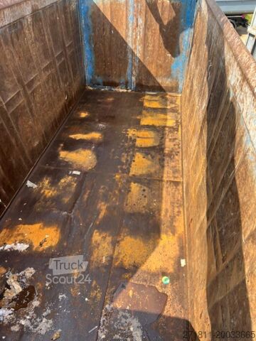 Kontejner s kavljem CONTAINER SCARRABILE USATO A CIELO APERTO CON GRU