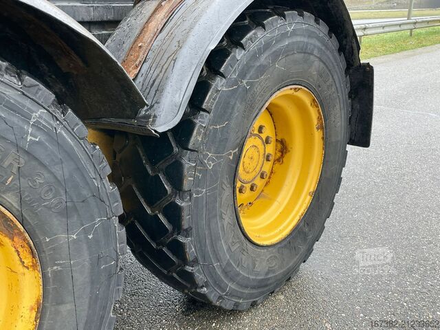 Yol greyderi Caterpillar 140H CE