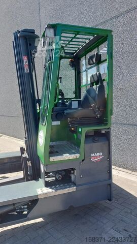 Keturs kryptimis krautuvas Combilift C4500D