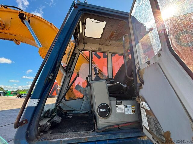 Pásové rýpadlo Kobelco K909LC-II + HYDRAULIC SHEAR VTN CL300 (2004)