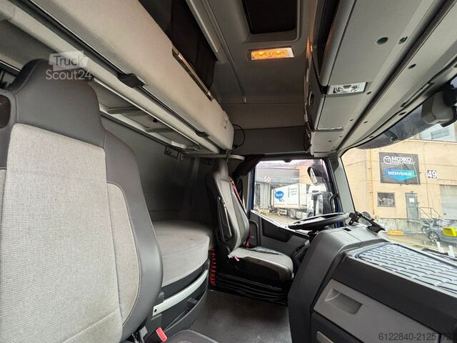 Standard tractor unit Renault T 480