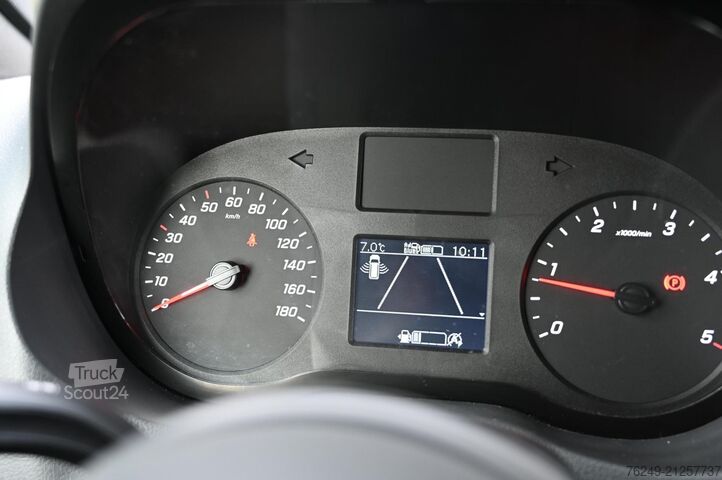 Aukšto stogo universalas Mercedes-Benz Sprinter 311 1.9 CDI L2H2 RWD AIRCO CAMERA Werk...