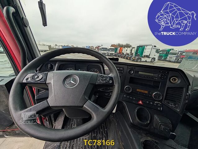 Standaard-SZM Mercedes-Benz Arocs 1842