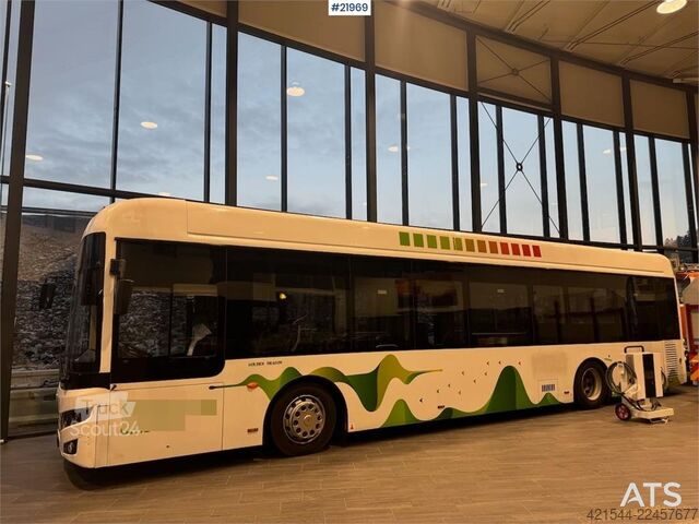 حافلة كهربائية جولدن دراجون Pivot EV  Golden Dragon Pivot EV Electric Bus
