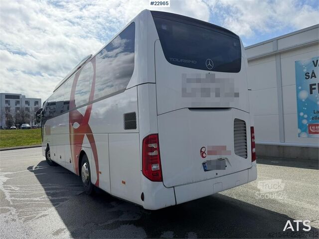 حافلة مرسيدس-بنز MB E15 RHD بمقاعد لعدد 49+1+1 Mercedes-Benz MB E15 RHD coach with seating for 49+1+1