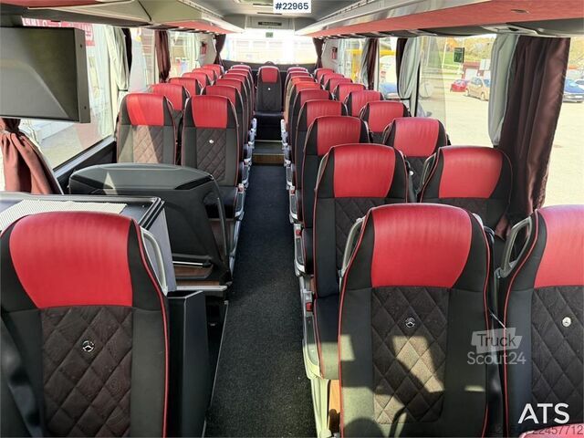 حافلة مرسيدس-بنز MB E15 RHD بمقاعد لعدد 49+1+1 Mercedes-Benz MB E15 RHD coach with seating for 49+1+1