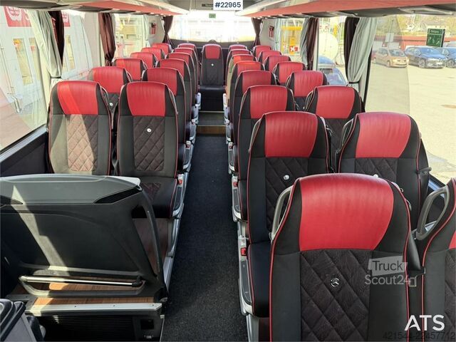 حافلة مرسيدس-بنز MB E15 RHD بمقاعد لعدد 49+1+1 Mercedes-Benz MB E15 RHD coach with seating for 49+1+1