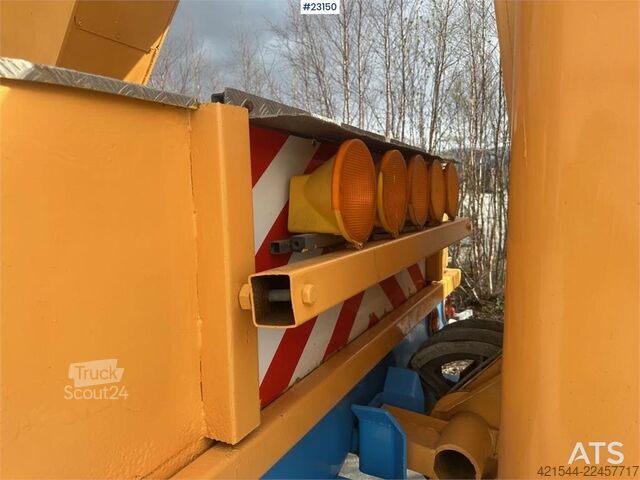 Підйомна вантажівка Scania 82m з Simon cara 170 - Варто побачити. ДИВИТИСЯ Scania 82m lift truck w/ Simon cara 170 - Must see. WATCH