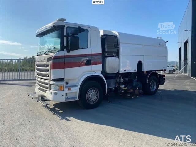 شاحنة تنظيف الطرق Scania G410 مزودة بجسم إضافي Val-Air Bal'Hydro Scania G410 feiebil med Val-Air Bal'Hydro påbygg