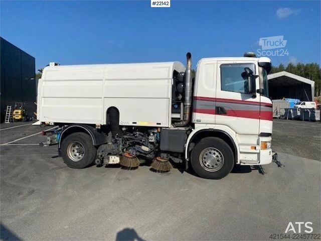 شاحنة تنظيف الطرق Scania G410 مزودة بجسم إضافي Val-Air Bal'Hydro Scania G410 feiebil med Val-Air Bal'Hydro påbygg