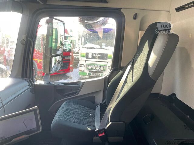 Standard-SZM Mercedes-Benz Antos 1933 vin: WDB96340310330537  apk tot 22.0...