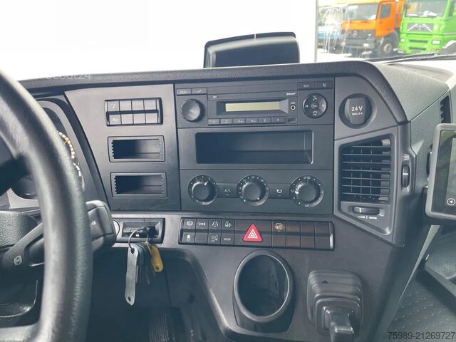 Standard-SZM Mercedes-Benz Antos 1933 WDB96340310348103  origineel NL trek...