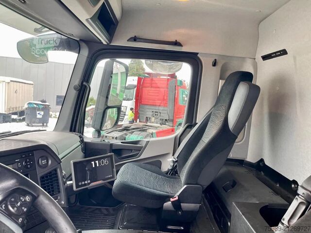 Standard-SZM Mercedes-Benz Antos 1933 WDB96340310348103  origineel NL trek...