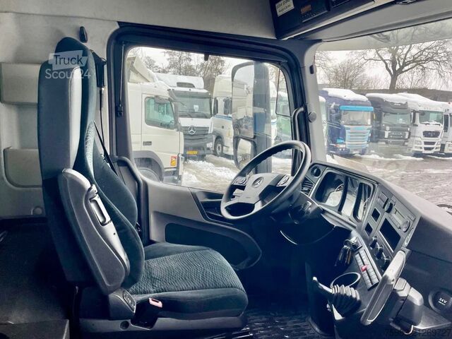 Standard-SZM Mercedes-Benz Antos 1933 WDB96340310348103  origineel NL trek...