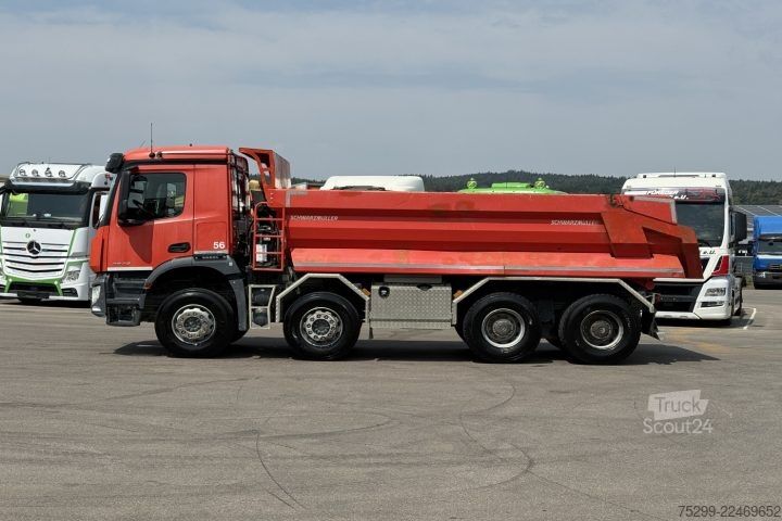 Savitvežis Mercedes-Benz Arocs 3243 8x4 Schwarzmüller / Swiss-Vehicle