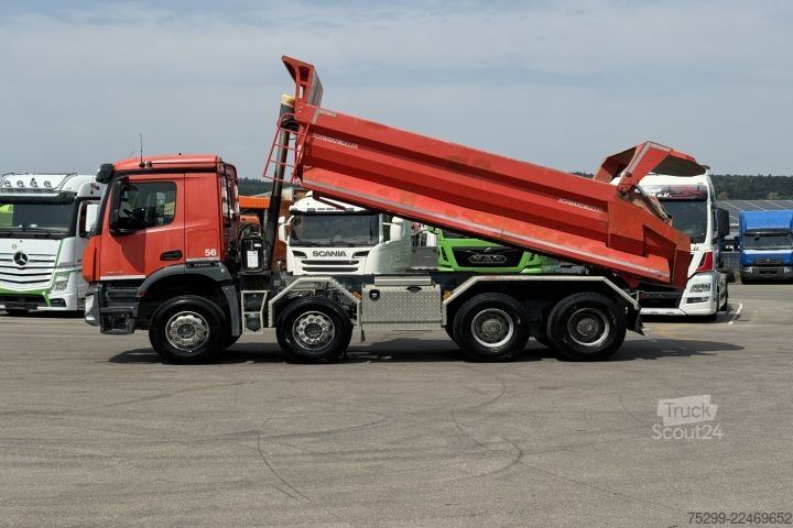 Savitvežis Mercedes-Benz Arocs 3243 8x4 Schwarzmüller / Swiss-Vehicle