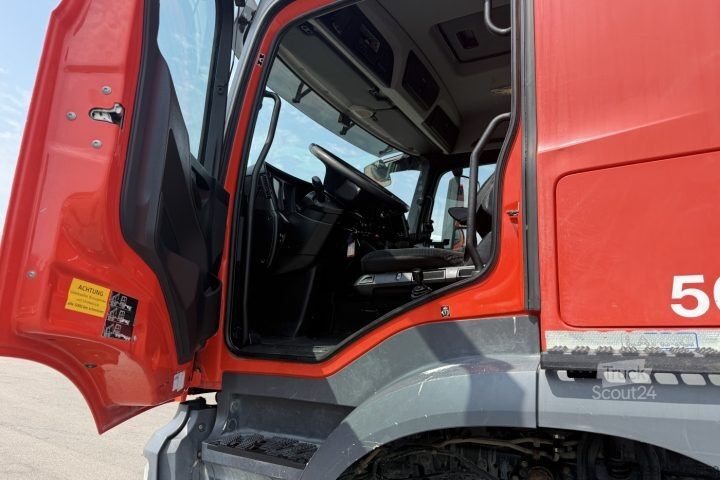 Savitvežis Mercedes-Benz Arocs 3243 8x4 Schwarzmüller / Swiss-Vehicle