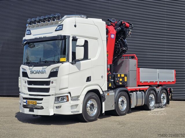 Kranbil Scania R590 V8 8x2 / HMF 9520 CRANE - JIB - WINCH / TR...